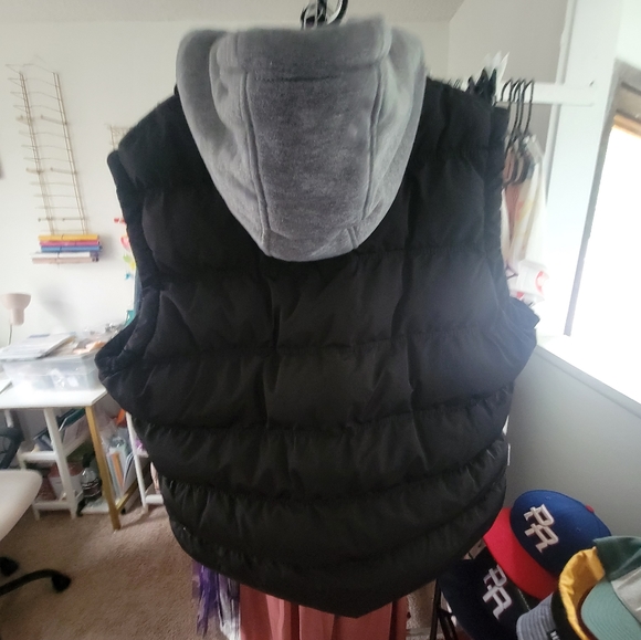 Mens puffer vest - Picture 4 of 7